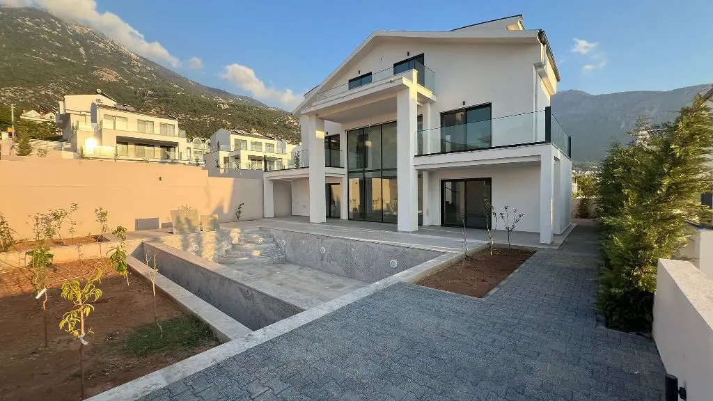 Real estate in Ovacik